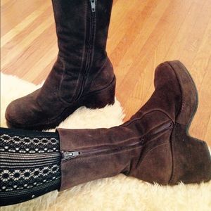 BARNEYS Brown suede wedge bootie🌷firm price$$